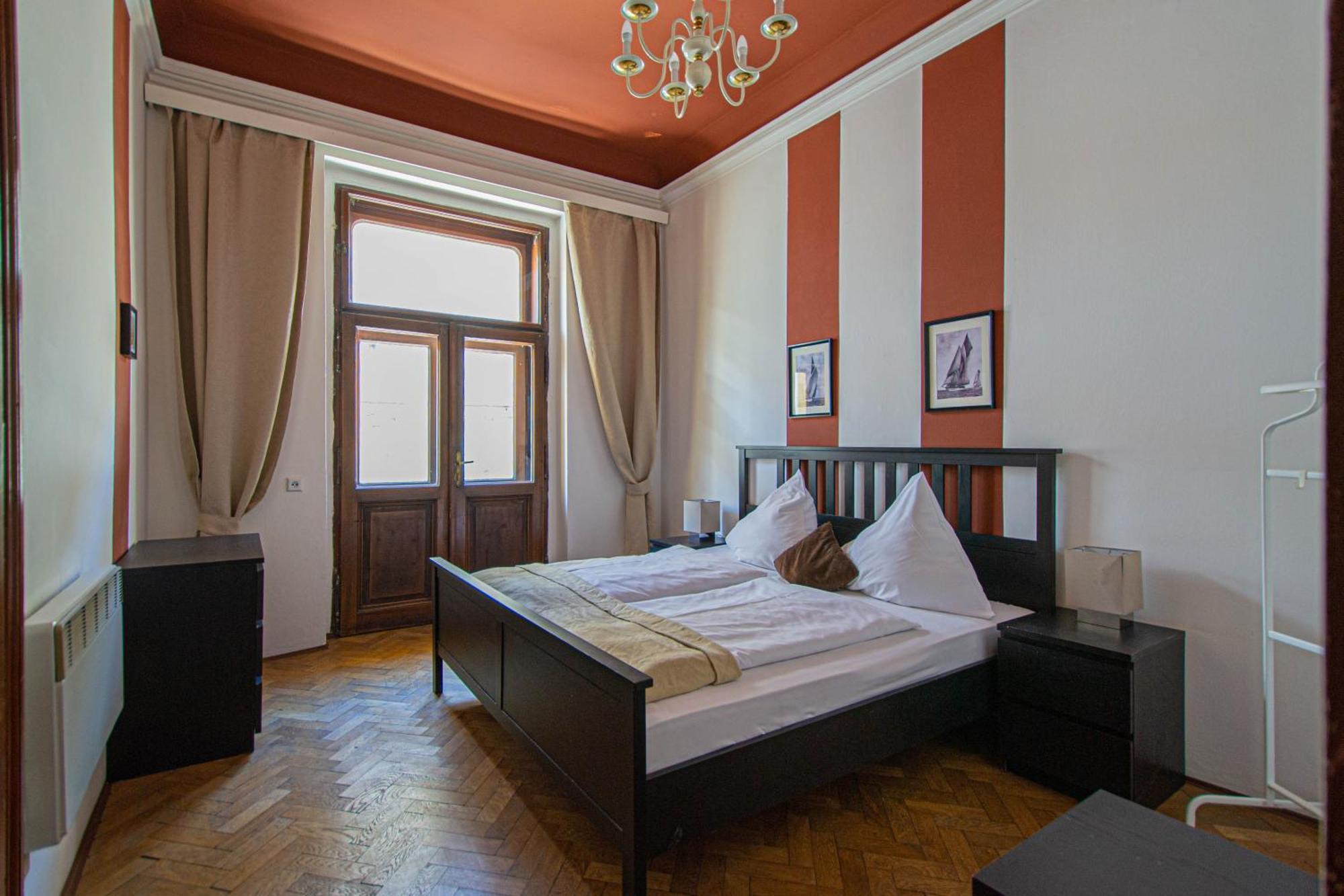 For Celebrations Spacious 3Bdr Apartment With Balcony Praga Exterior foto