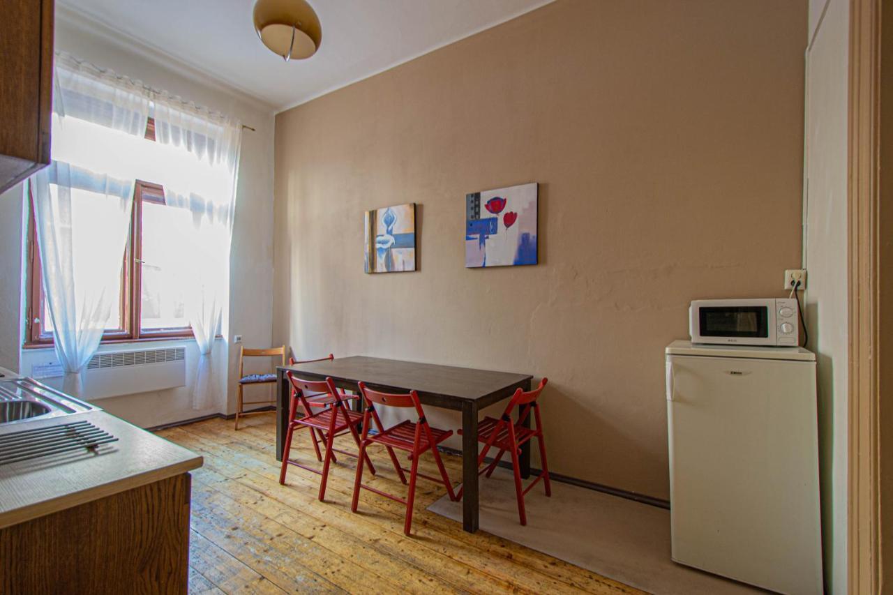 For Celebrations Spacious 3Bdr Apartment With Balcony Praga Exterior foto