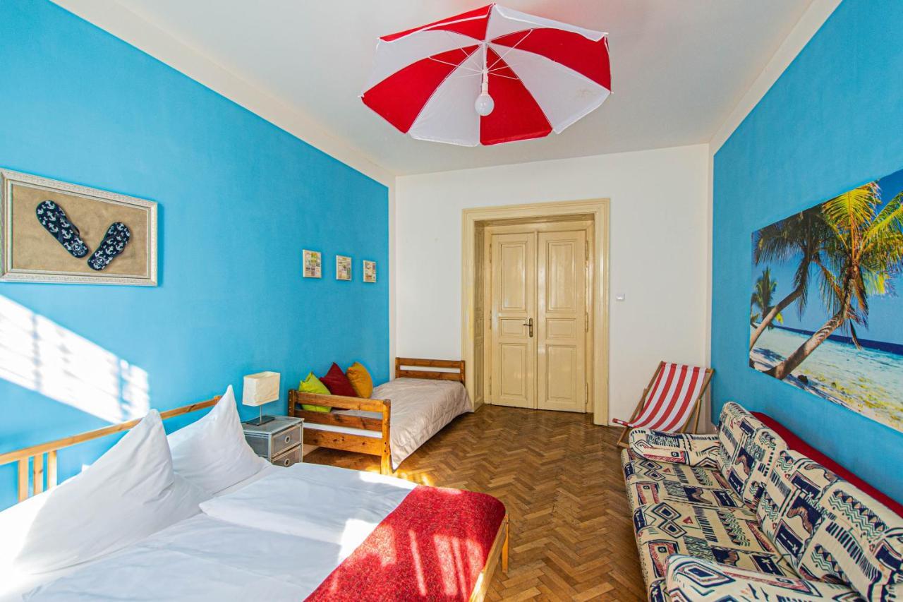 For Celebrations Spacious 3Bdr Apartment With Balcony Praga Exterior foto